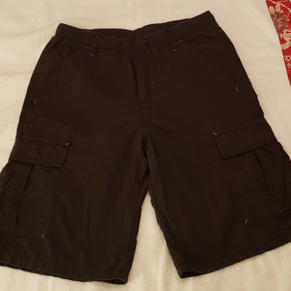 Wrangler cargo shorts. Black. Size medium/30 waist.